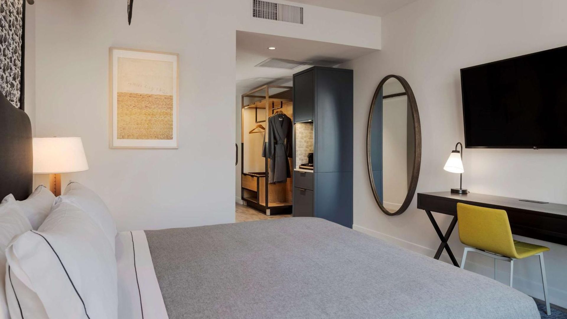 Canopy By Hilton Downtown Hotel 4*