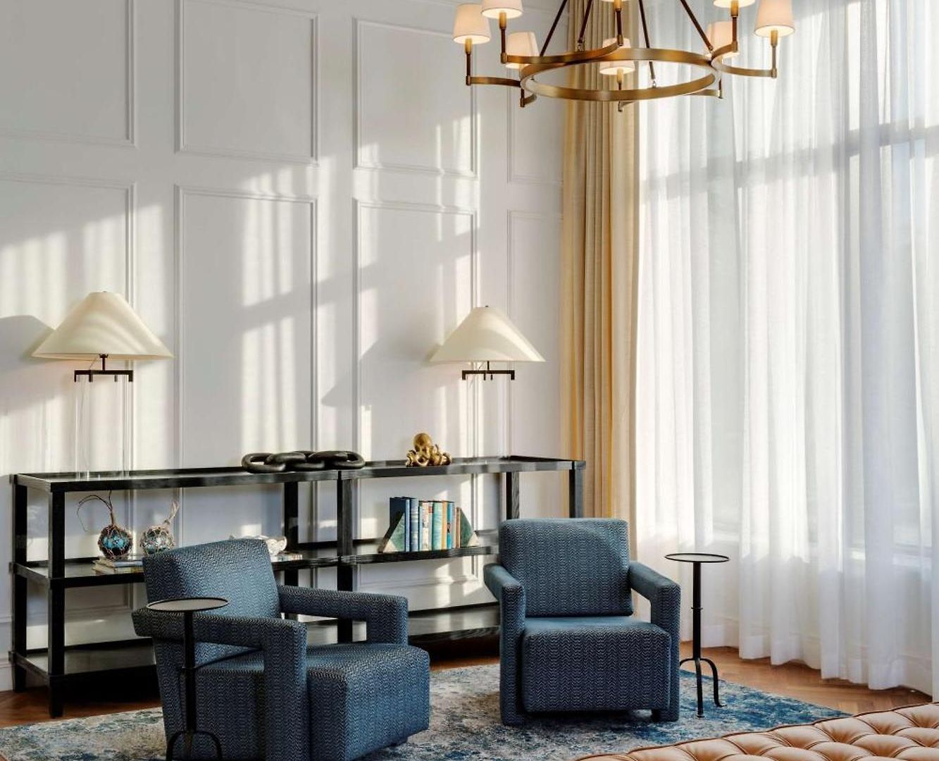 Canopy By Hilton Downtown 4*