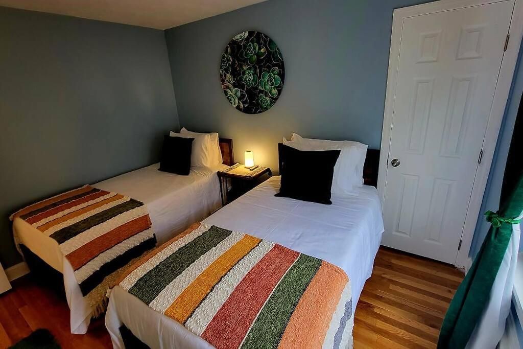 Apartment Unique & Peaceful Home, Ideal For 2026 World Cup Visitor, Free Parking *