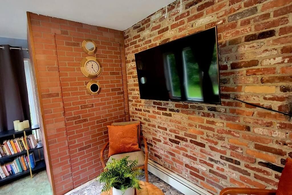 Unique & Peaceful Home, Ideal For 2026 World Cup Visitor, Free Parking * Boston