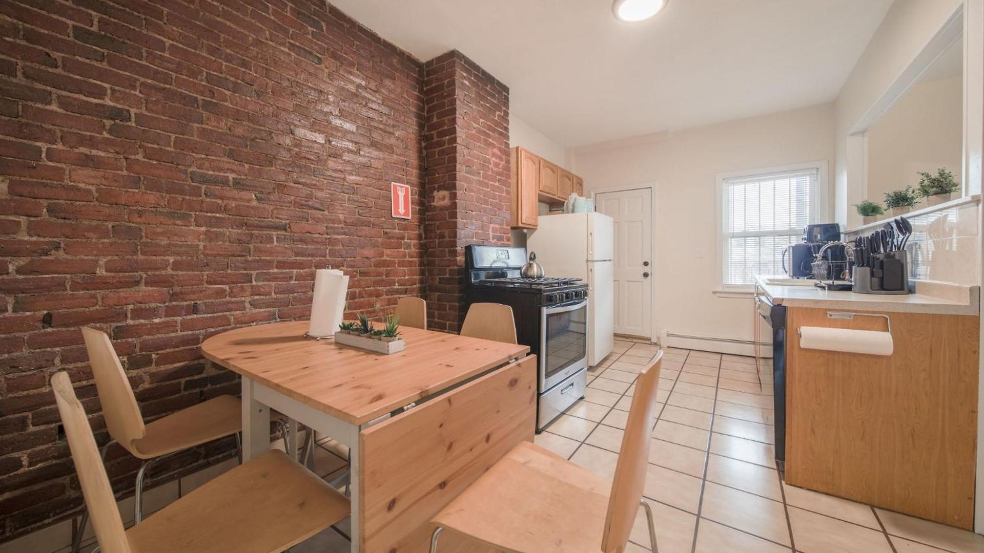 2br In The Heart Of Near Med Boston