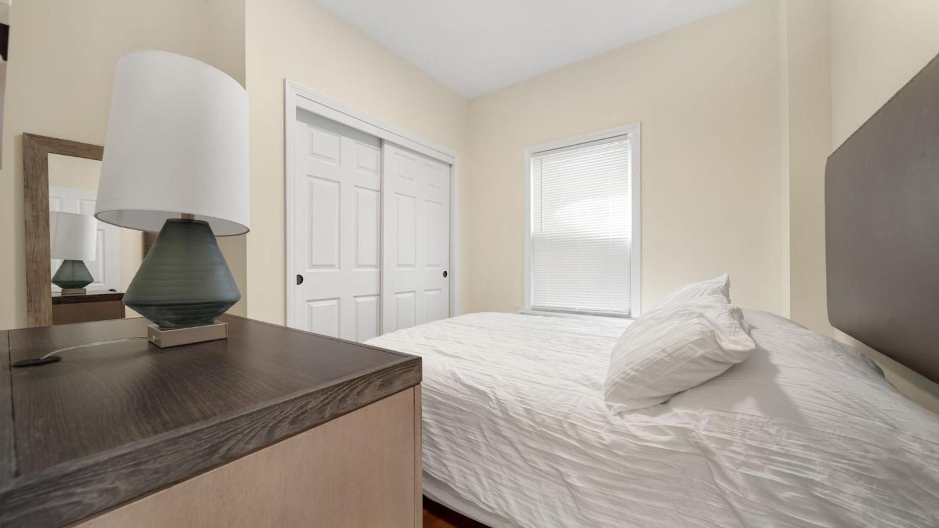 Newly Renovated 2br1ba At The Apartment