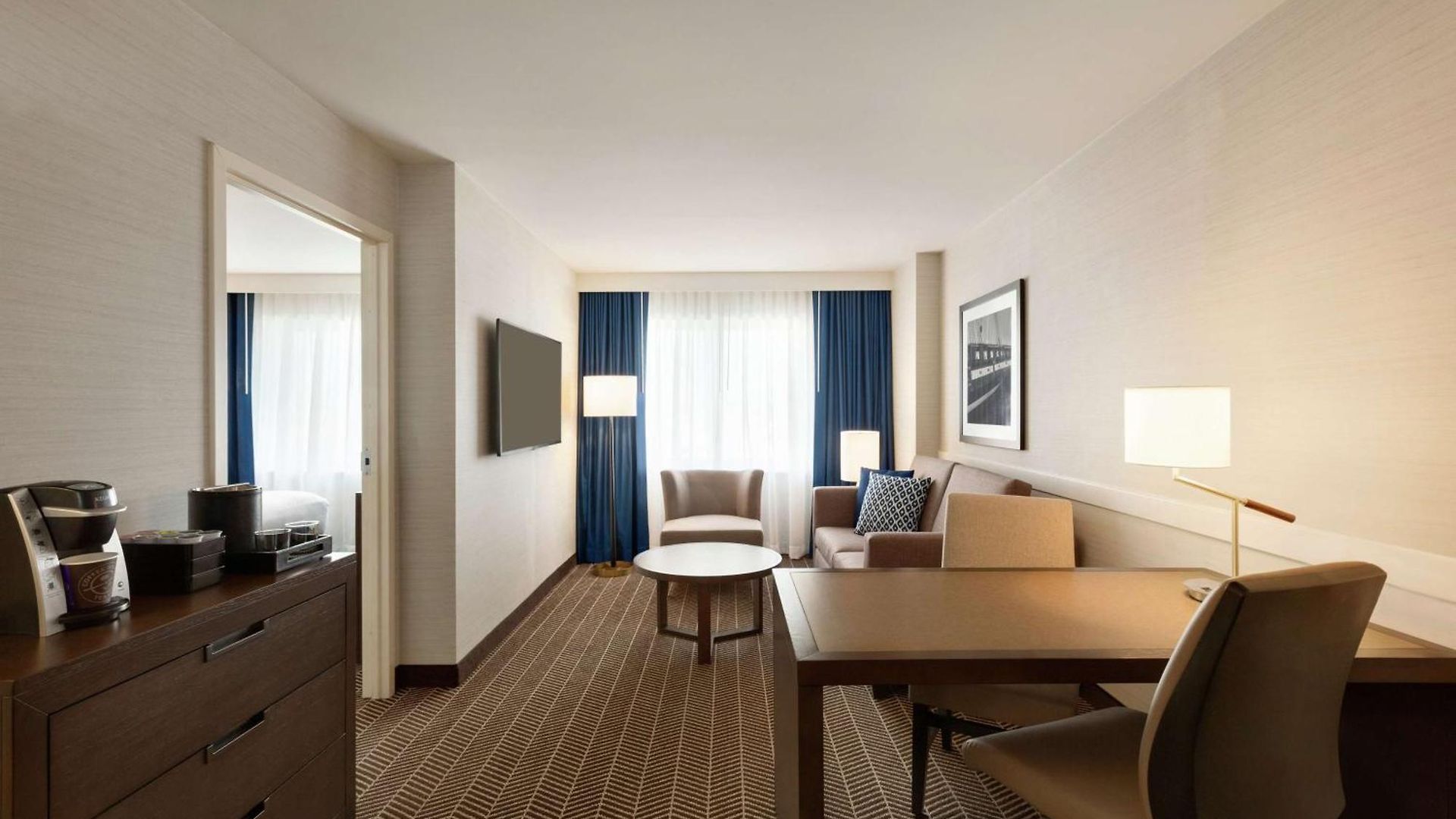 Embassy At Logan Airport Hotel 3*