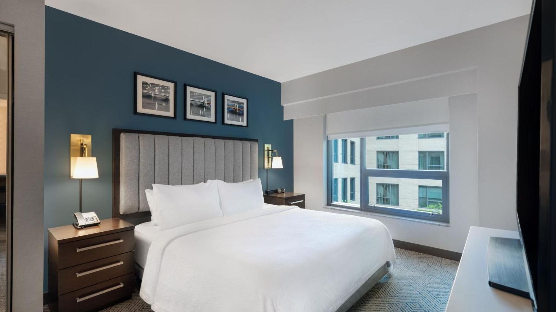 Hotel By Marriott Back Bay/fenway 3*