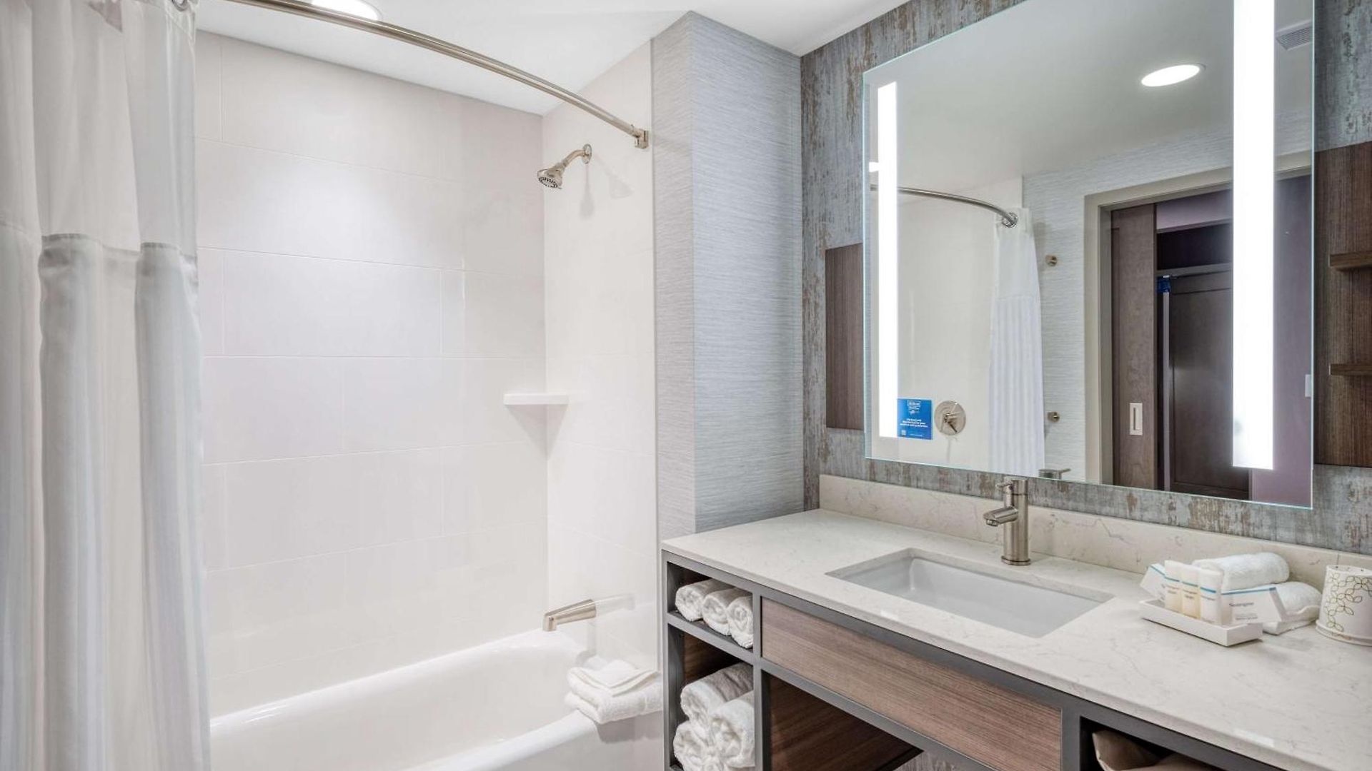 Hilton Garden Logan Airport Boston