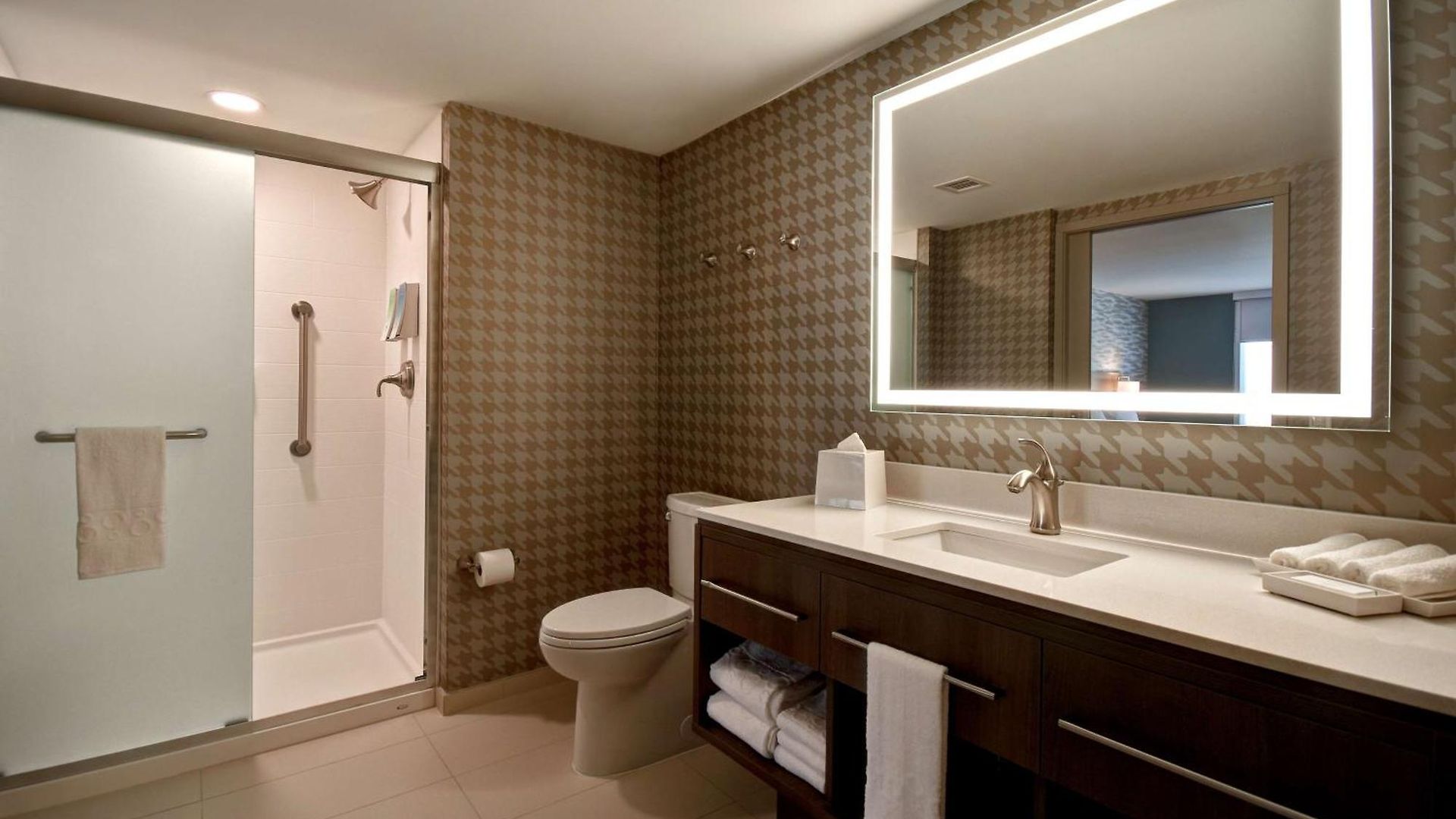 Home2 By Hilton South Bay Hotel Boston