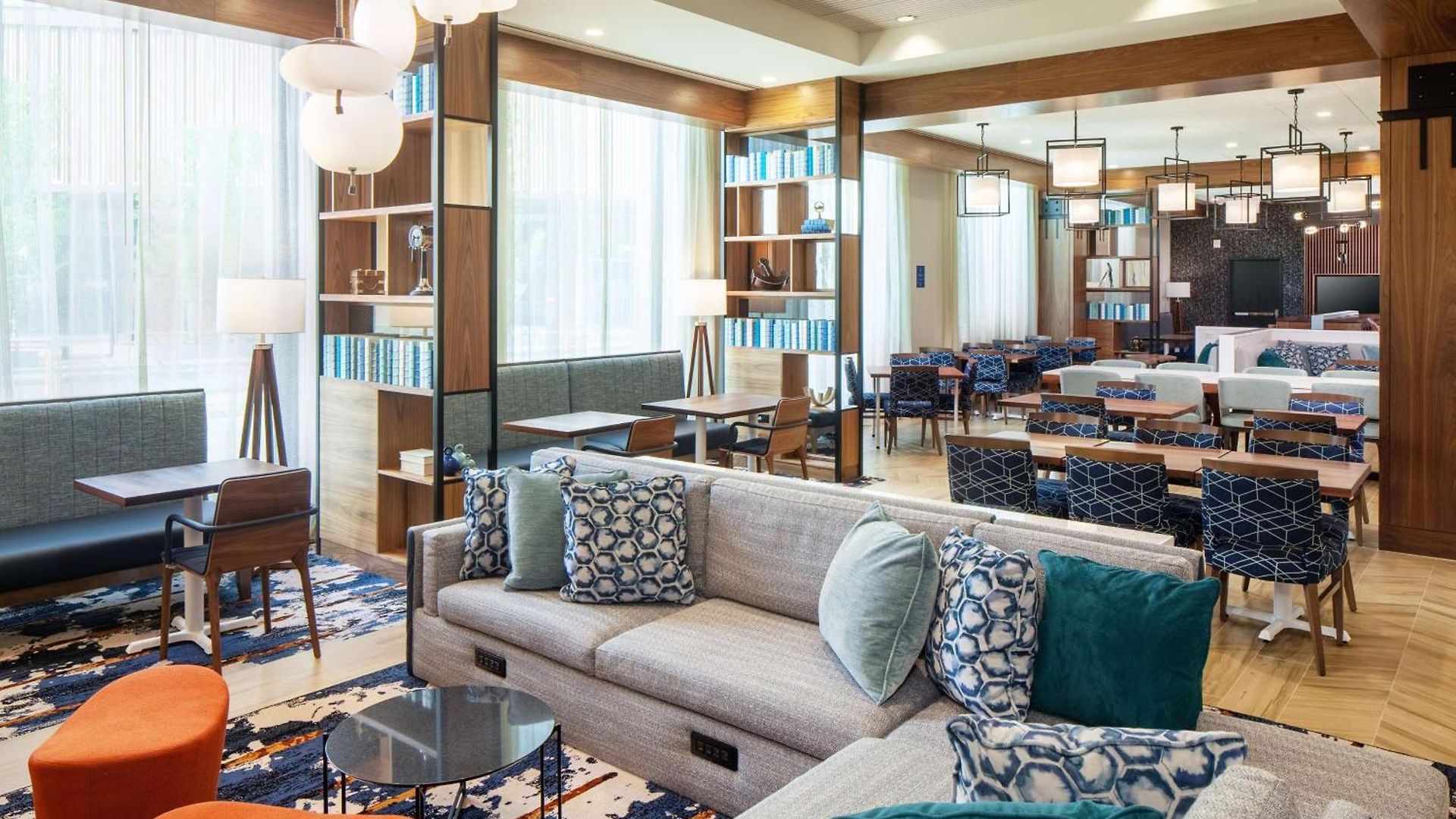 Hampton By Hilton At The Seaport District 3* Boston