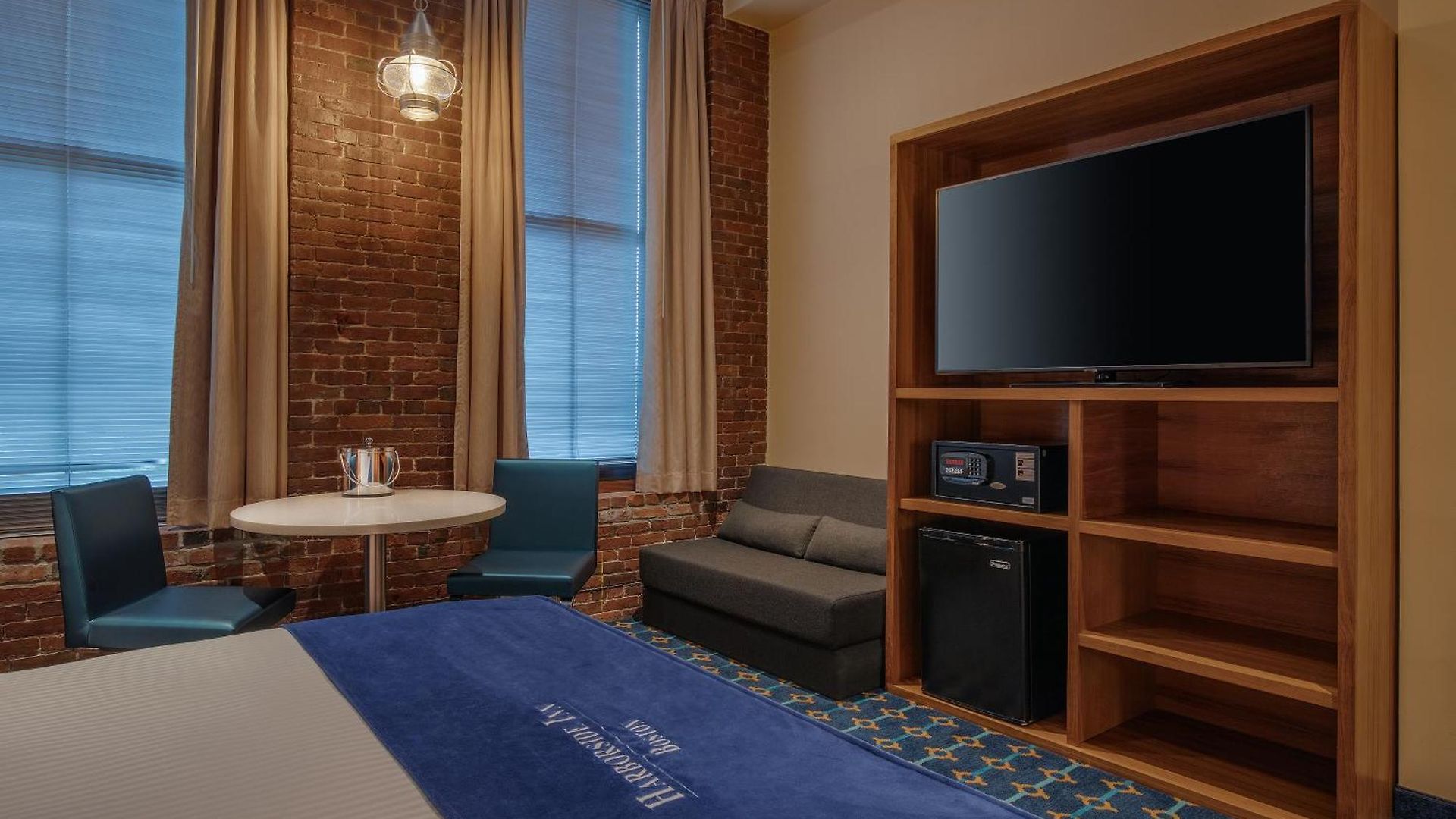 Hotel Harborside 3*