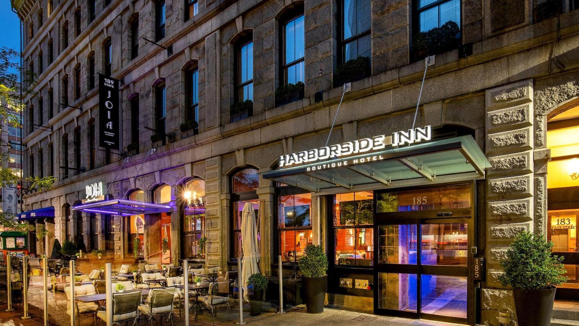 Harborside Hotel