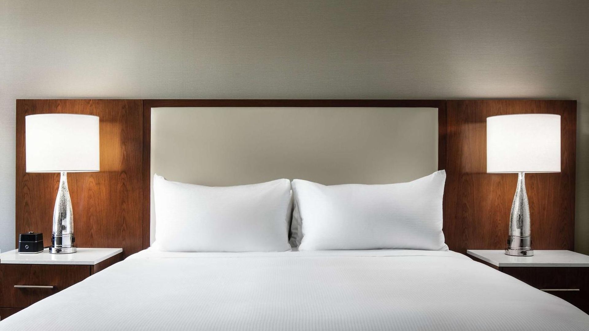 Hilton Logan Airport