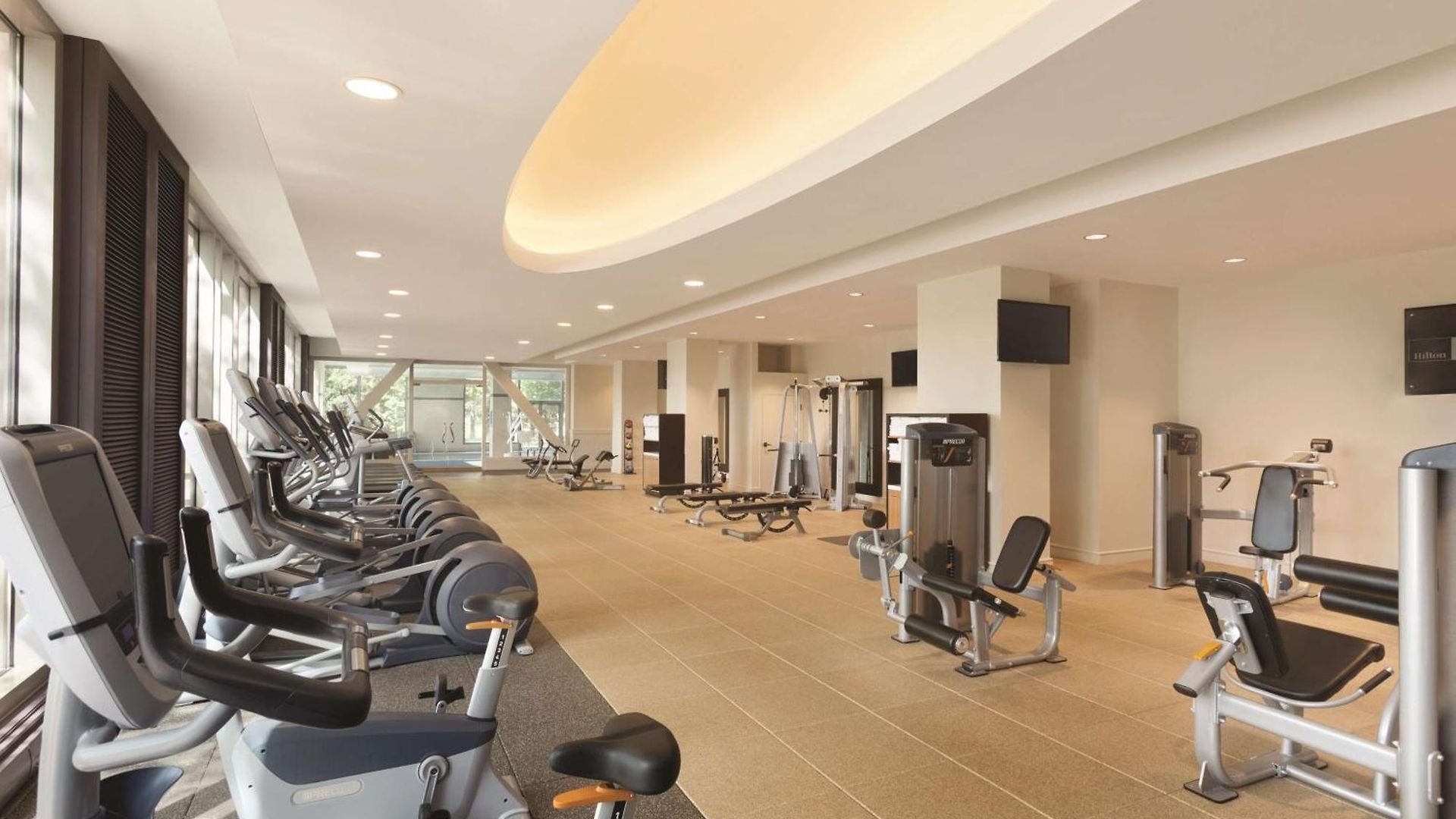 Hilton Logan Airport Hotel 4*