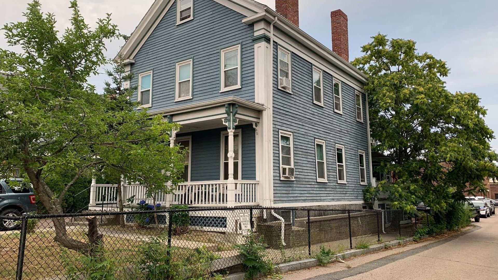 Victorian House With Irish Leave * Boston