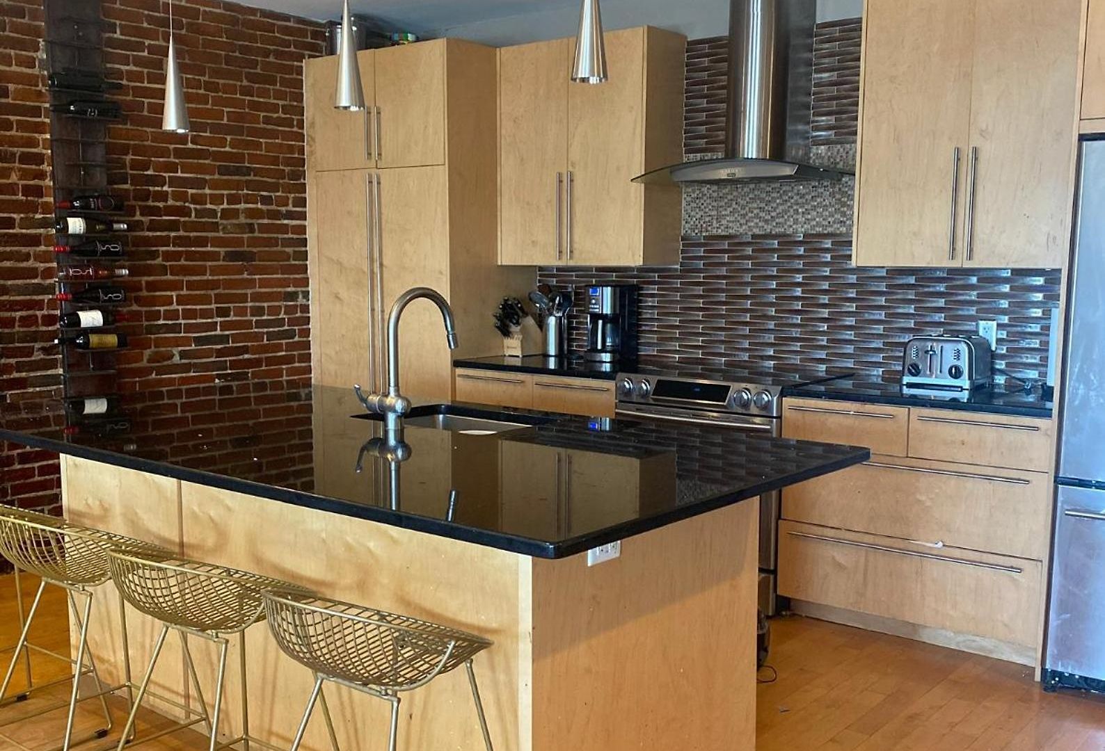 North End Harbor View Condo. Free Parking Apartment *