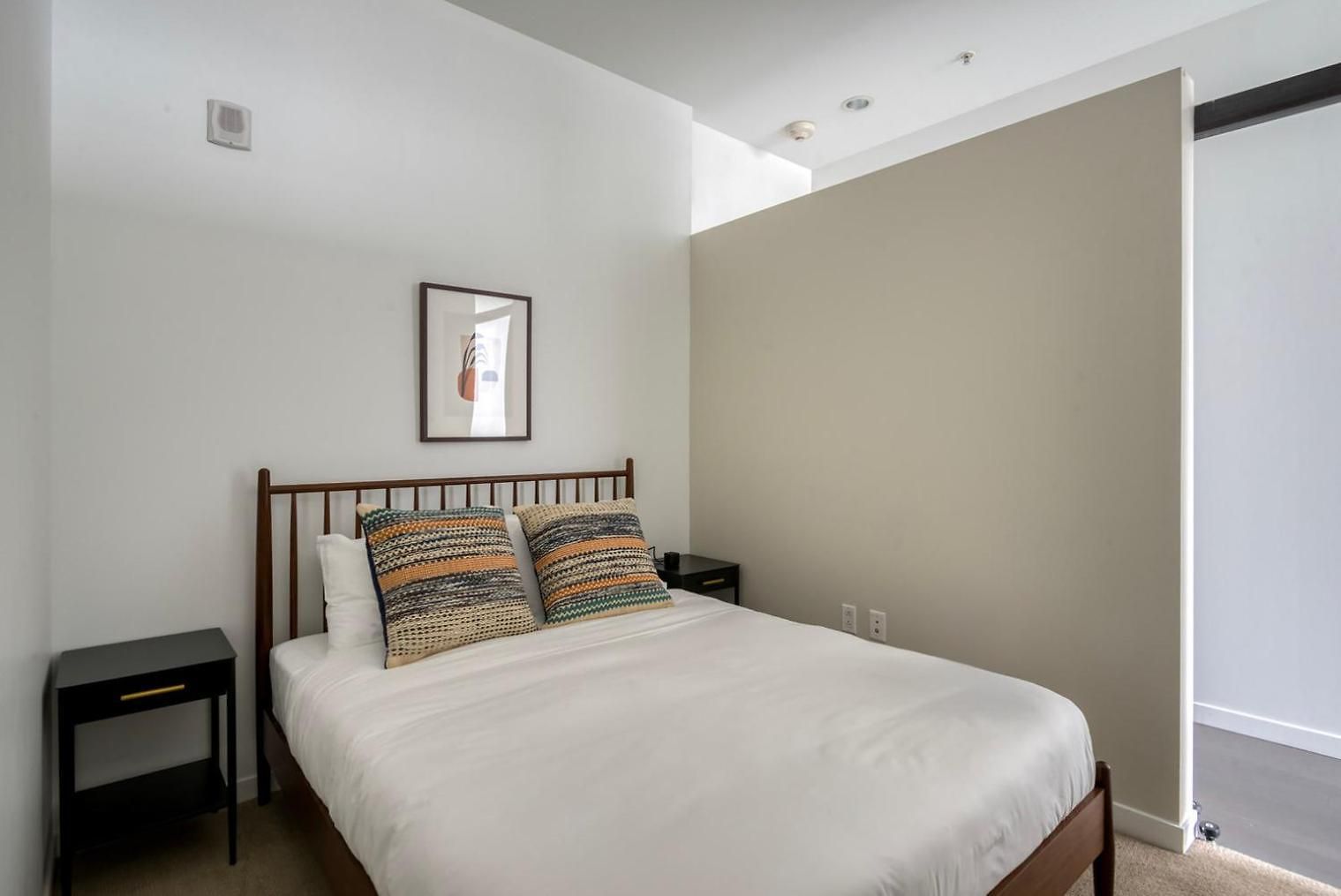 Apartment Downtown W Gym Wd Nr Waterfront Bos-985