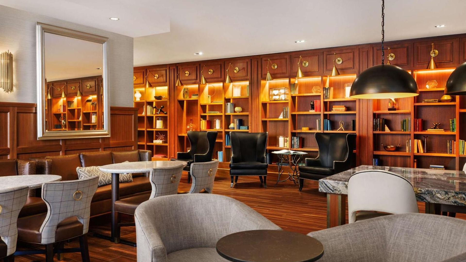 Hilton Park Plaza Hotel 4*