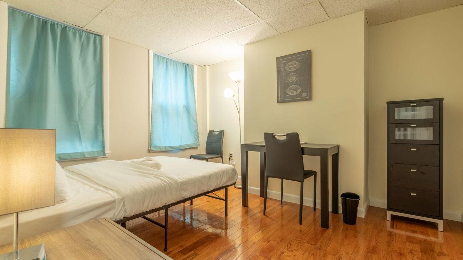 Apartment 3 Bed 1 Bath In Historic Building Boston