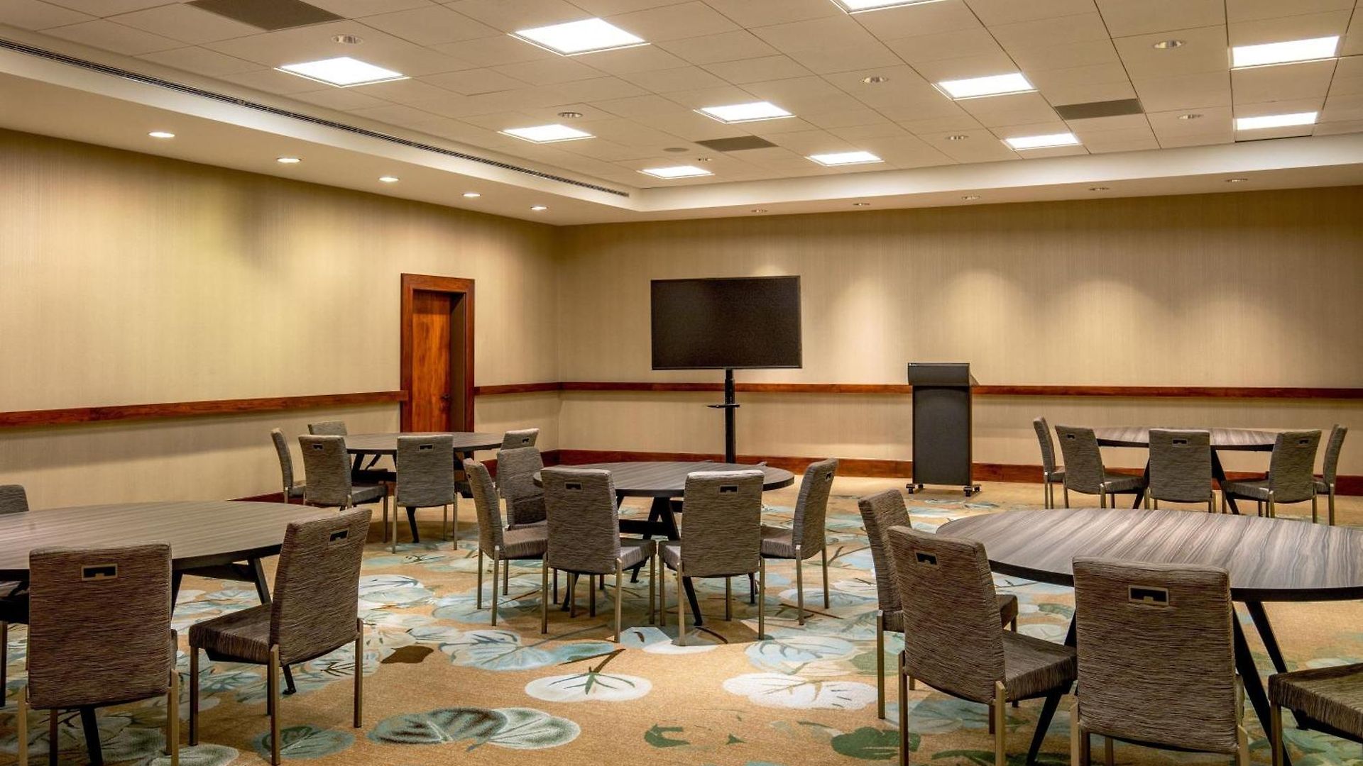 The Westin Seaport District Hotel 4*