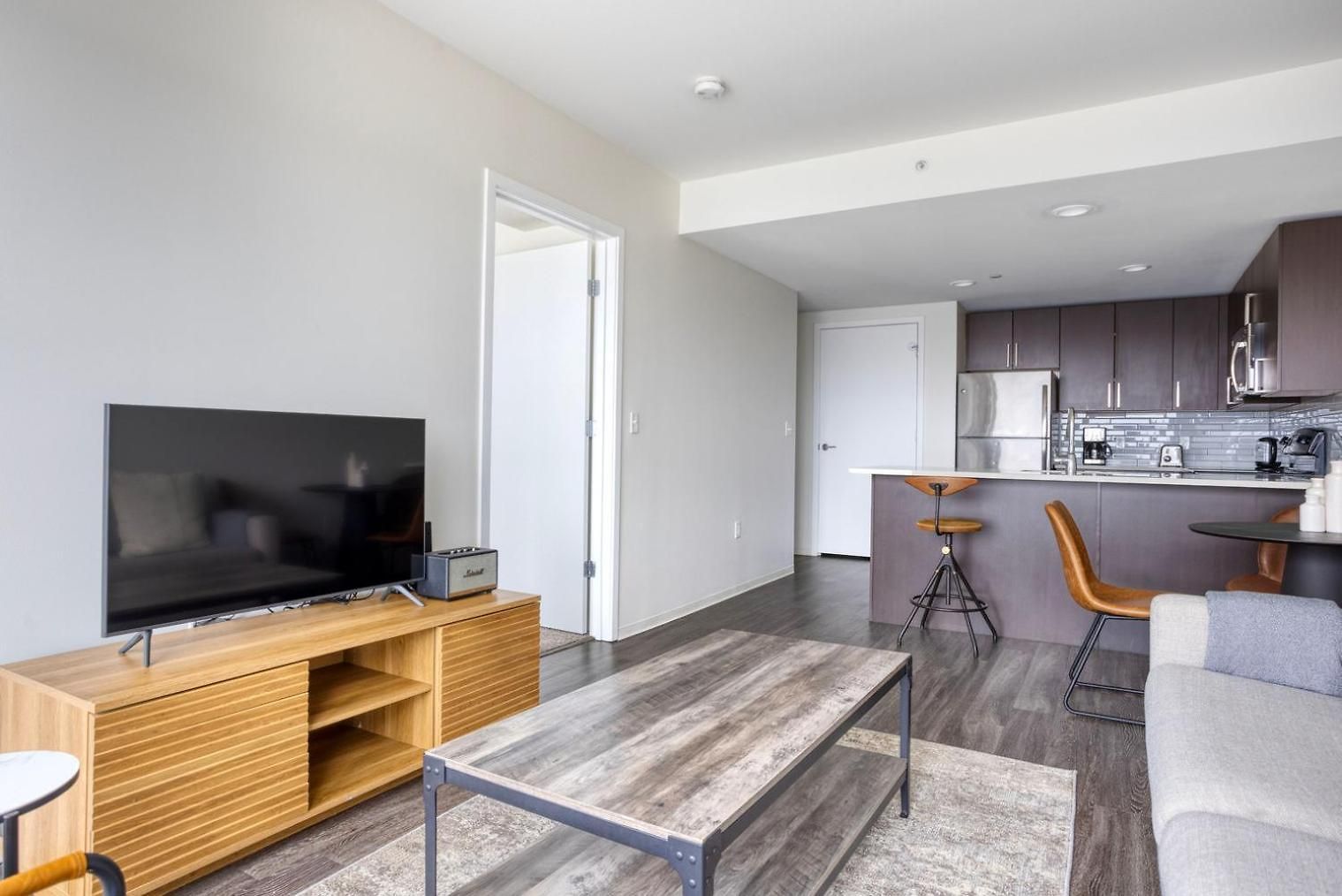 Blueground E Cambridge Gym Wd Near T Stop Bos-967 Apartment *