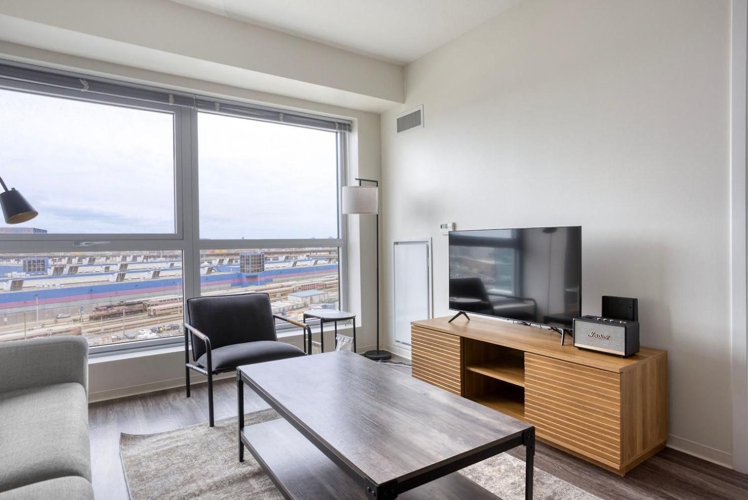 Blueground E Cambridge Gym Wd Near T Stop Bos-967 Apartment *
