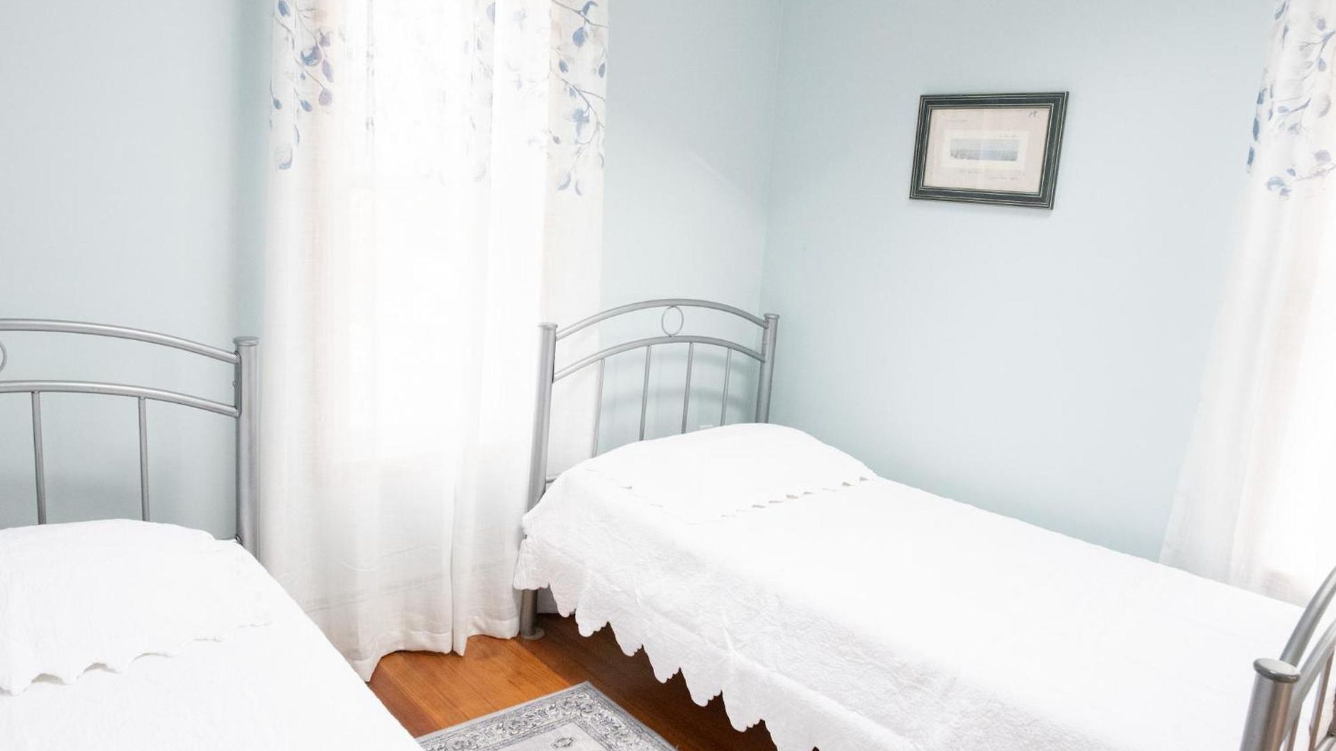 Apartment Modern Beautiful Apartment-5 Beds-full Kitchen-parking-super Clean-great For Groups Boston