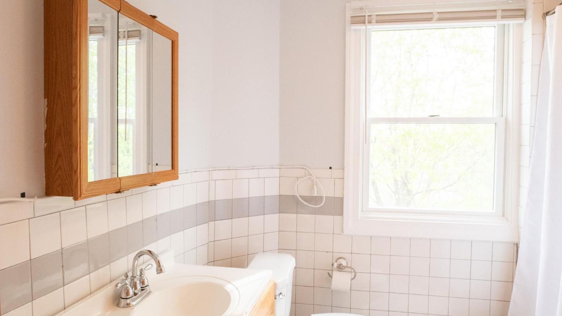 Modern Beautiful Apartment-5 Beds-full Kitchen-parking-super Clean-great For Groups Apartment Boston