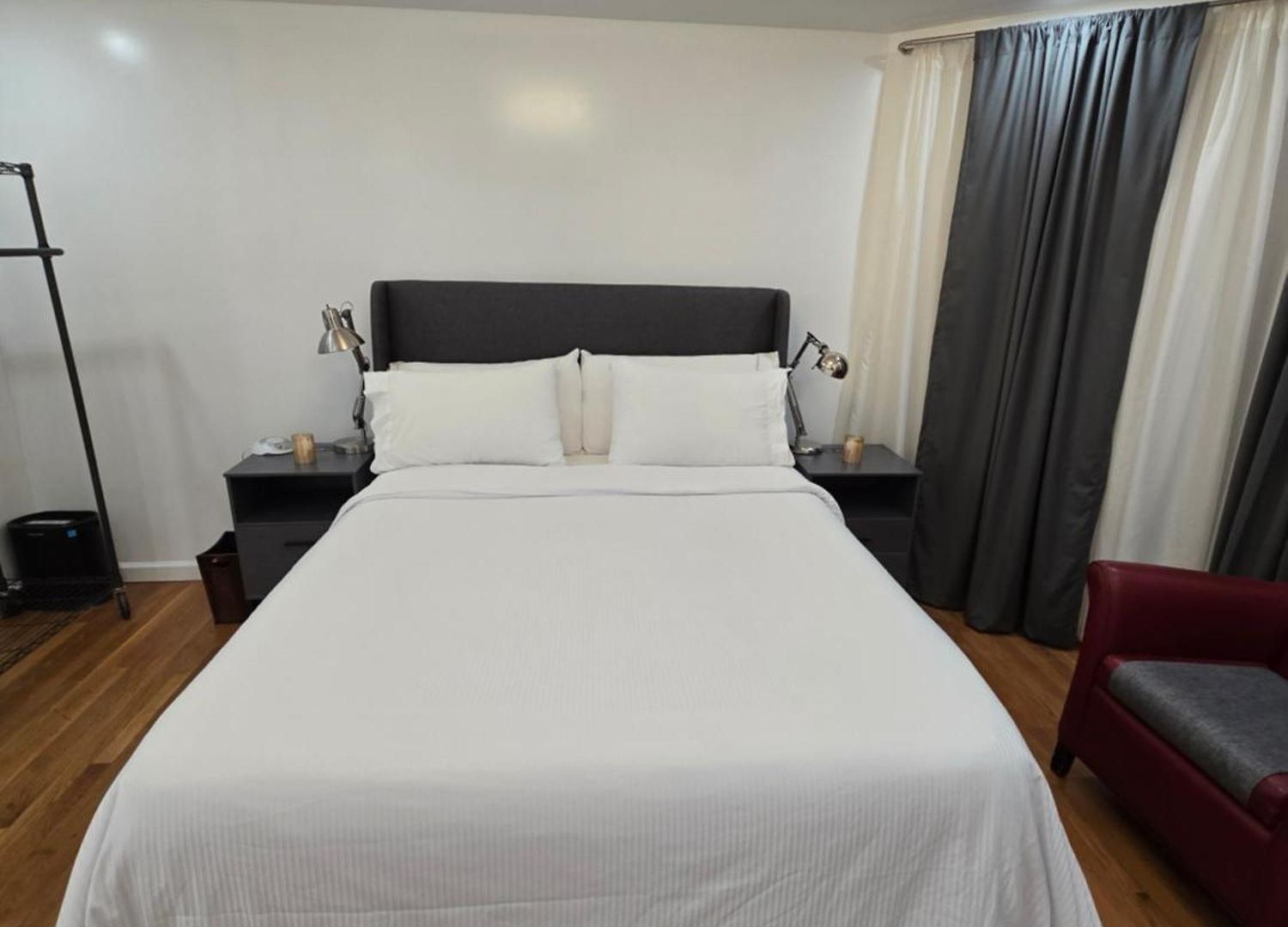 Beautiful Bedroom - New Renovation Homestay *