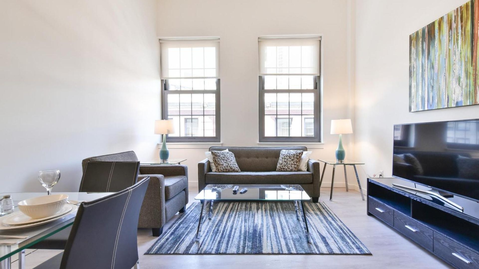 Global Luxury Downtown Apartment *
