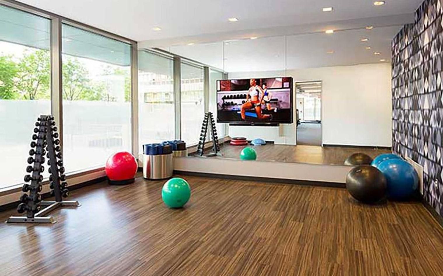 Back Bay 2br W Rooftop Gym Nr Shopping Bos-877 Apartment Boston