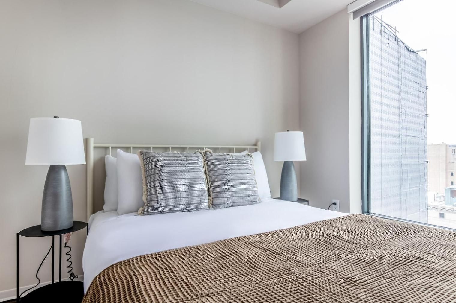 Apartment Chinatowntheater District 2br W Gym Wd Nr T Bos-432a Boston