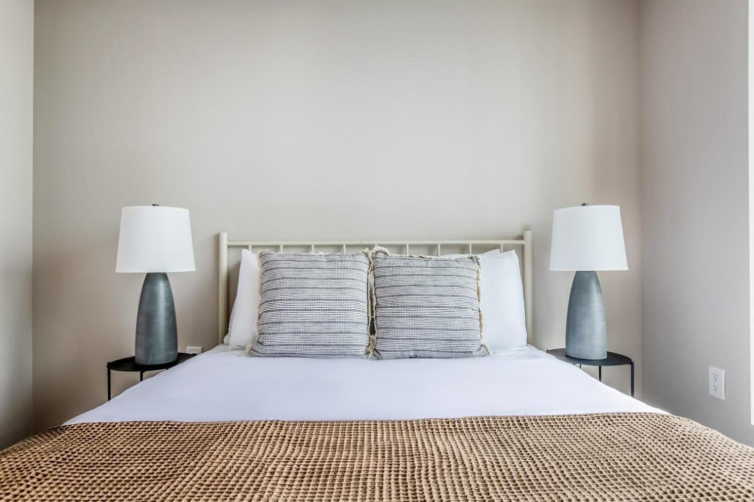 Apartment Chinatowntheater District 2br W Gym Wd Nr T Bos-432a Boston