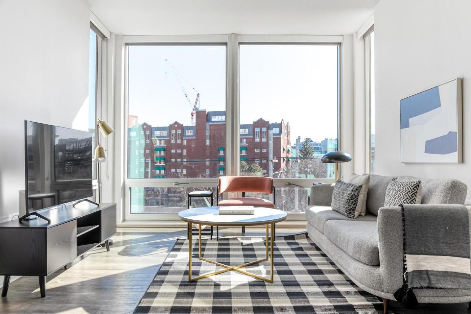 Cambridge 1br W Modern Finishes Bos-584 *