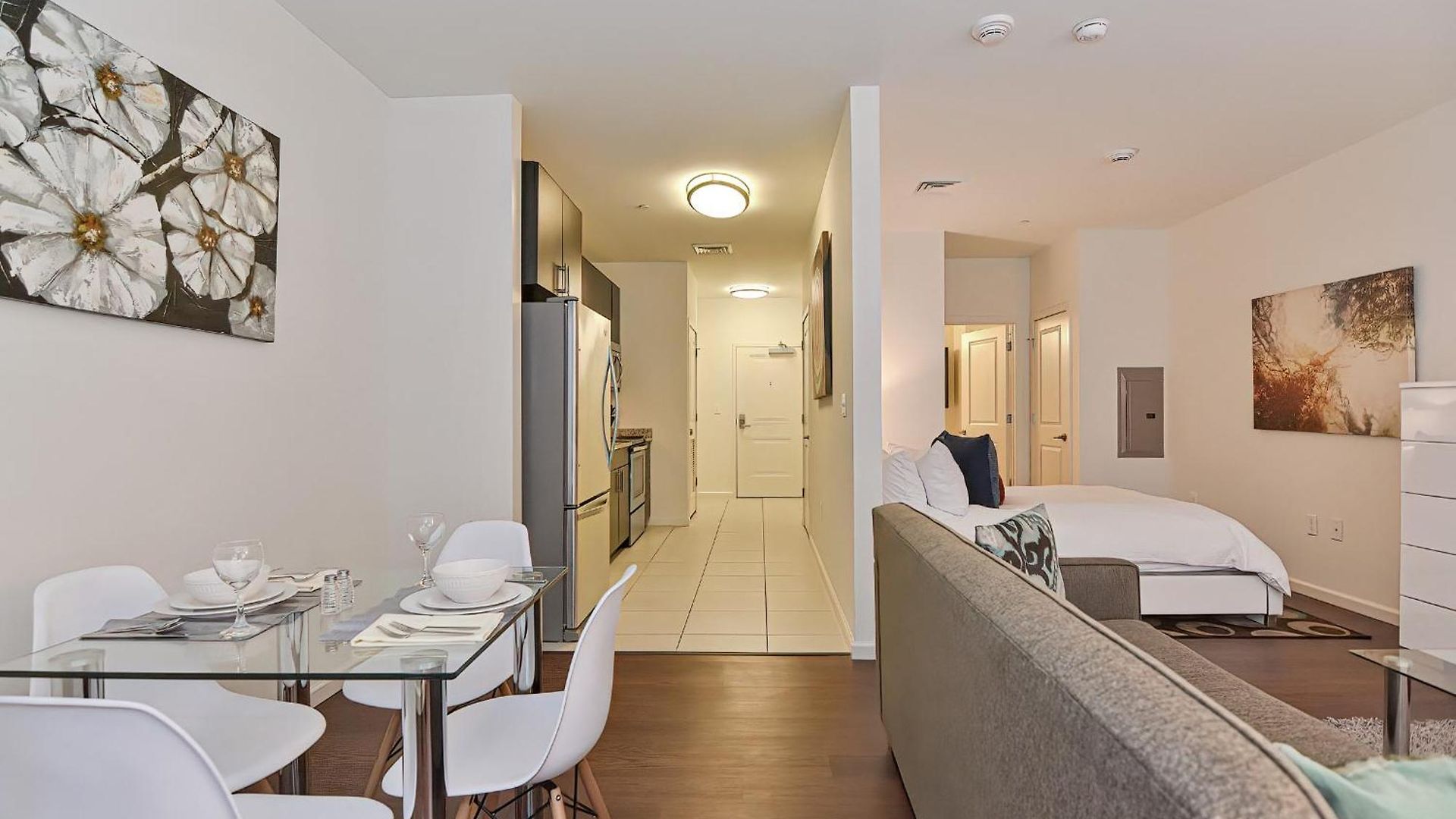 Global Luxury East * Boston