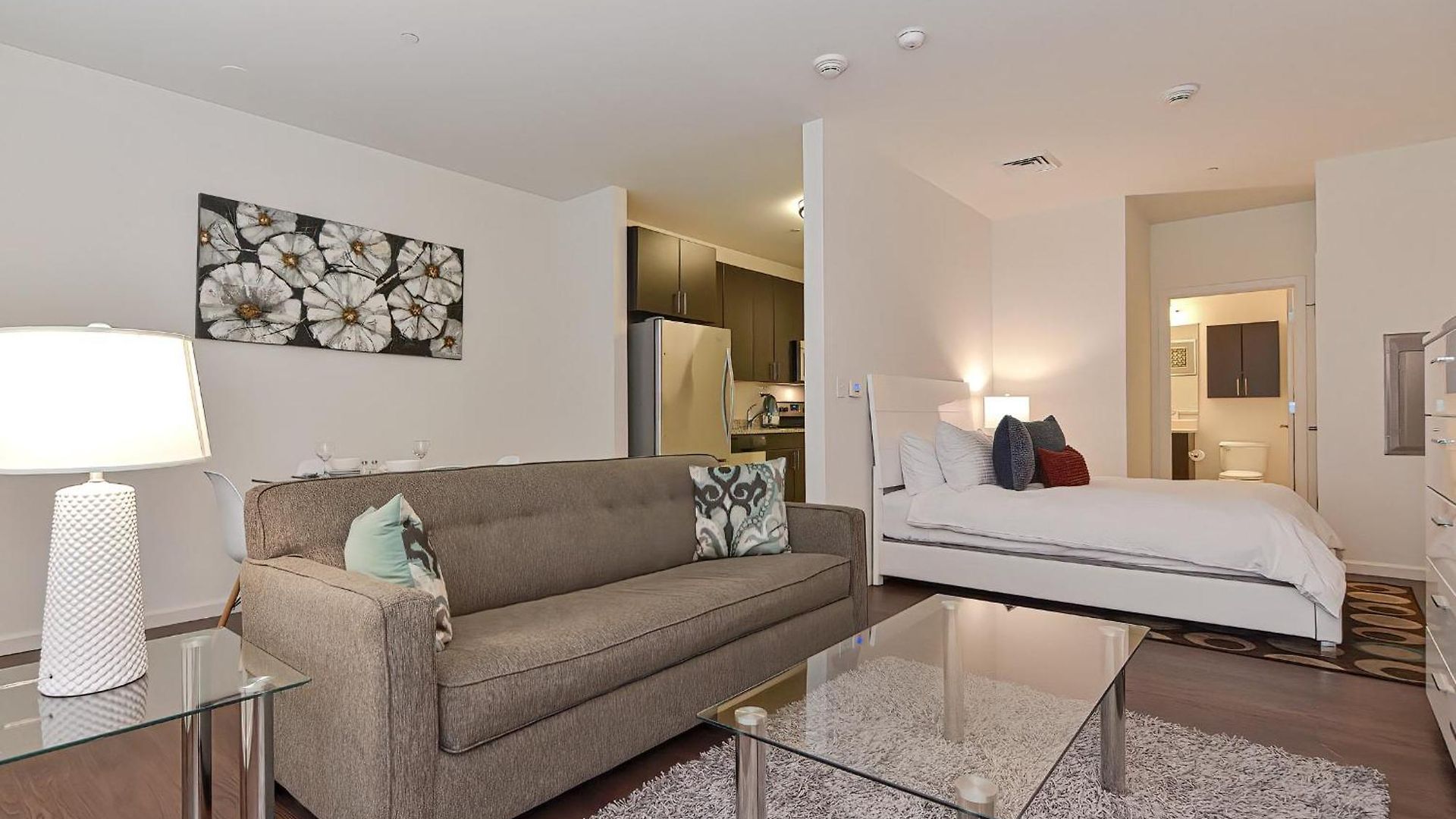 Global Luxury East * Boston