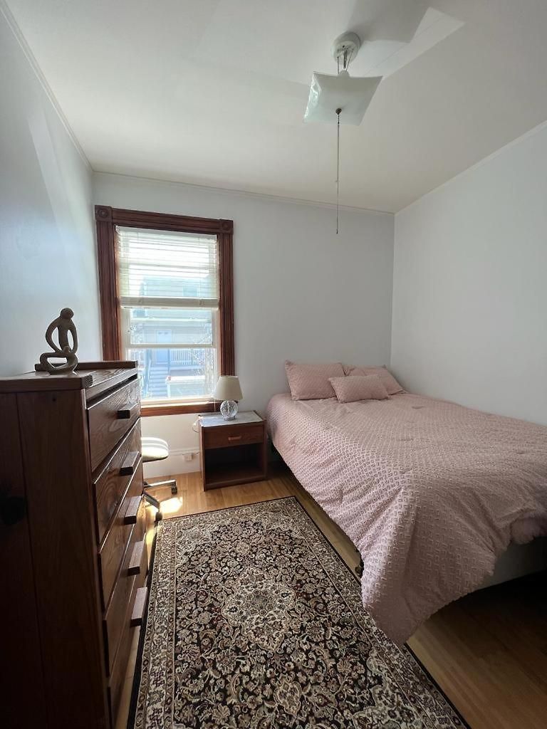 Private In A Grand House Homestay