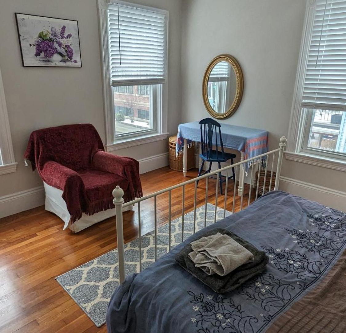 Homestay Private In A Grand House Boston