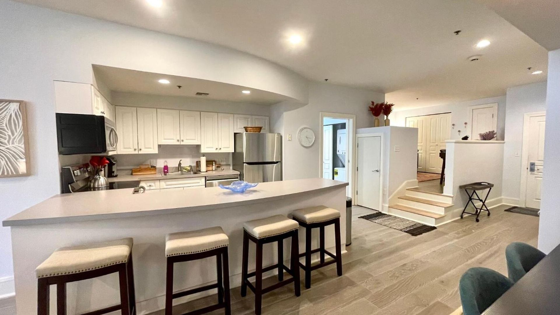 Luxury 1bed Loft, 2 Baths, Air, South End Apartment *
