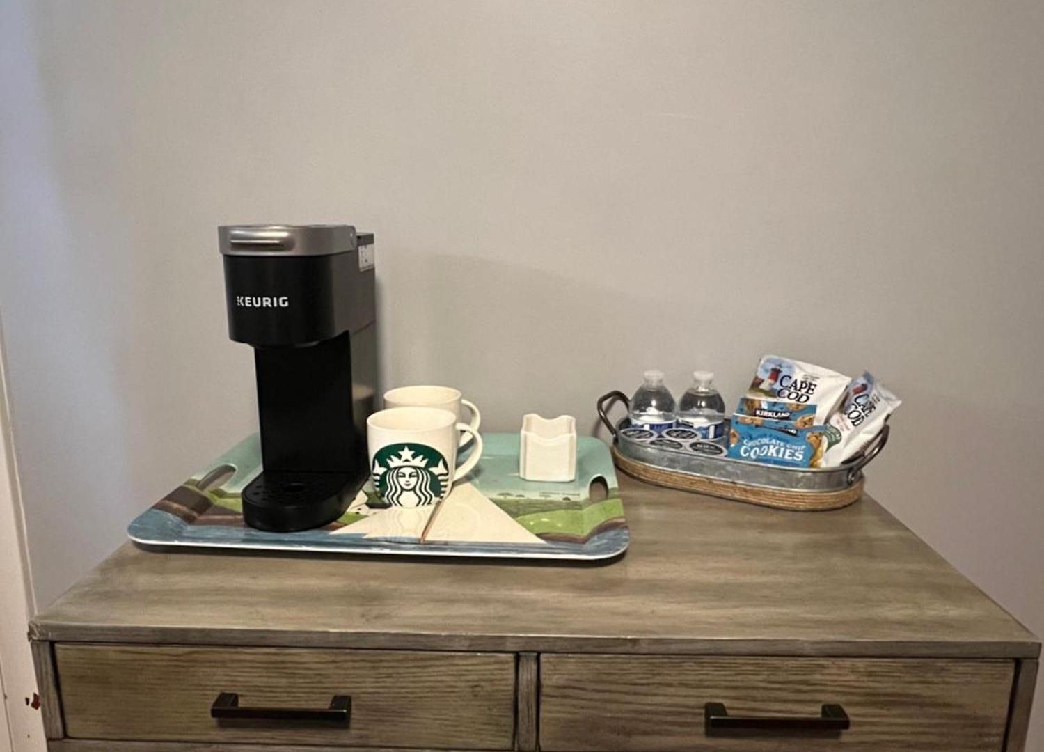 Homestay Peaceful 1br Easy Commute, Urban Suburban Mix Feel In