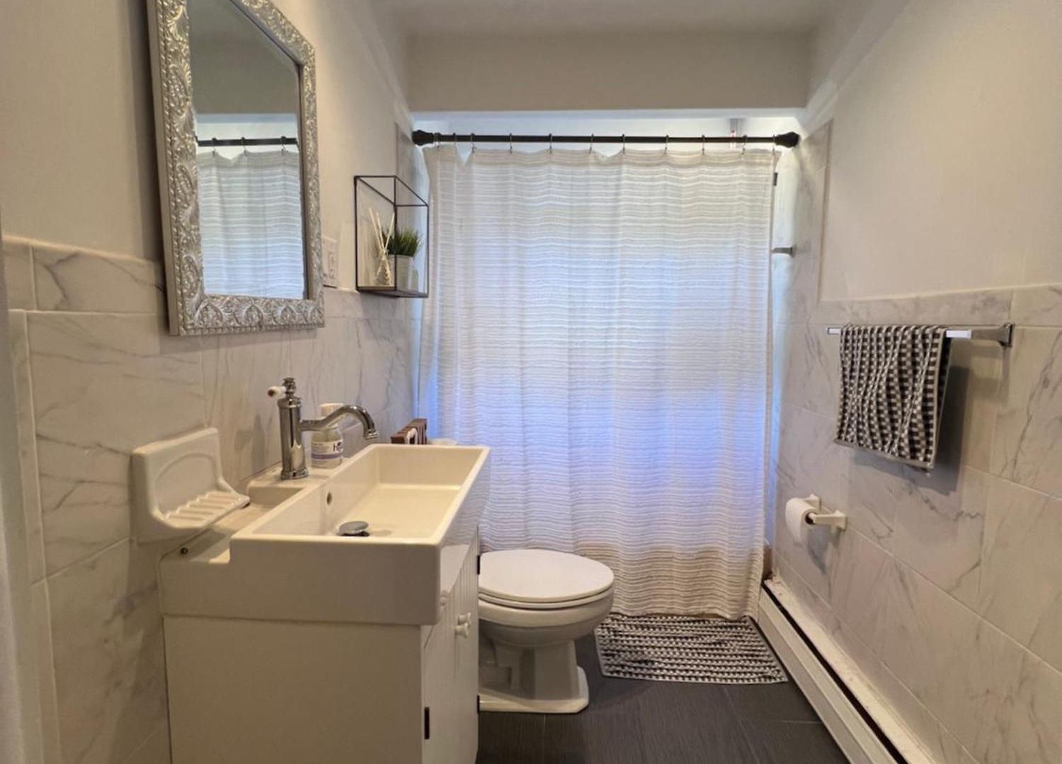 Homestay Peaceful 1br Easy Commute, Urban Suburban Mix Feel In Boston