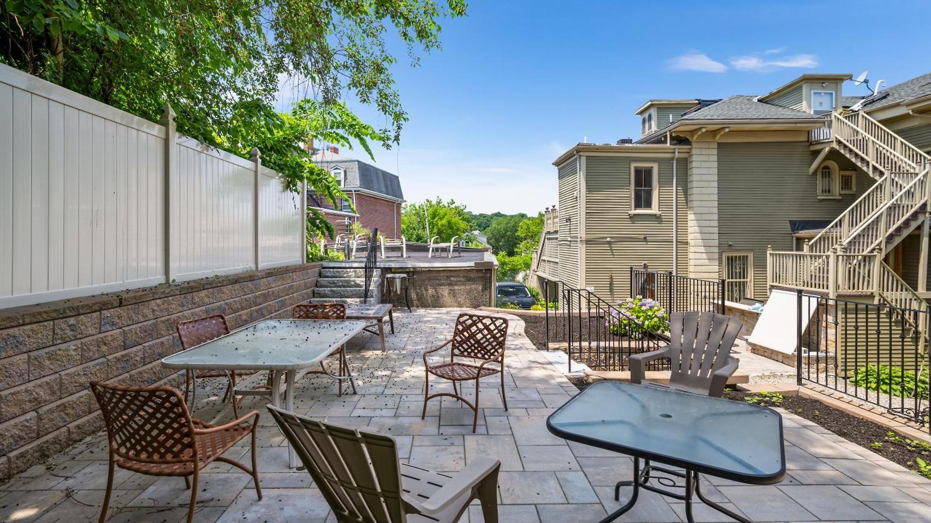 Modern 2 Bed Apt Mins To Fenway 5 Min To Train * Boston