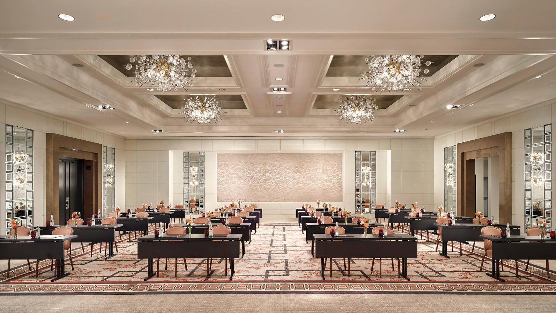 Mandarin Oriental,