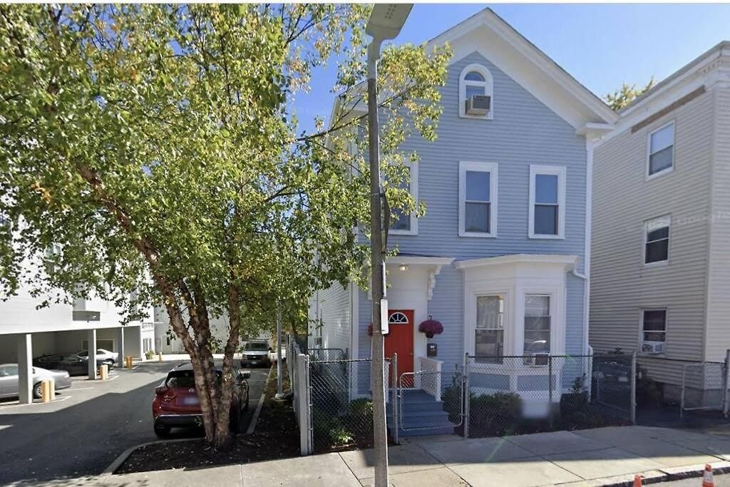 Spacious 4br Near Subway, Sleeps 8per Easy Access To Downtown Apartment Boston