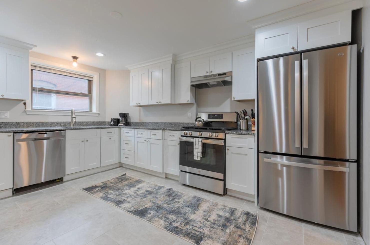 Entire Near Wharf Apartment Boston