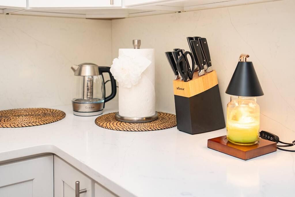 Tranquil 3br W Balcony, Parking, Bathtub Near Franklin Park Zoo 303 *