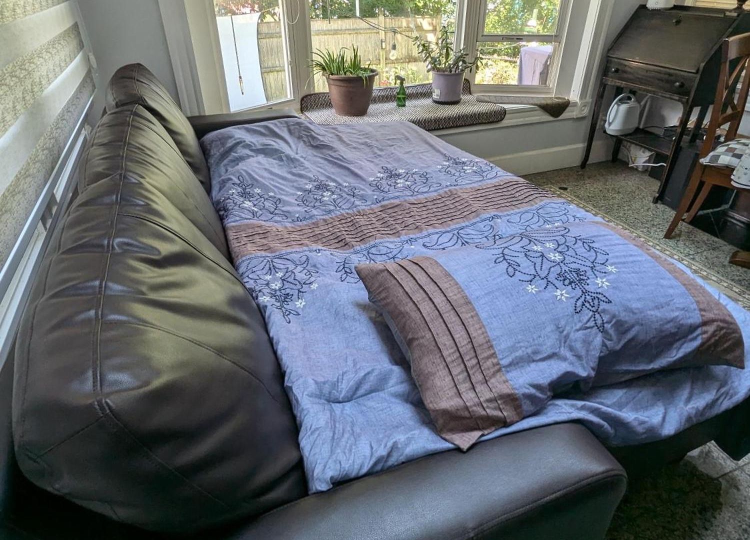 Homestay Large W/ Private Bath,great Location Boston