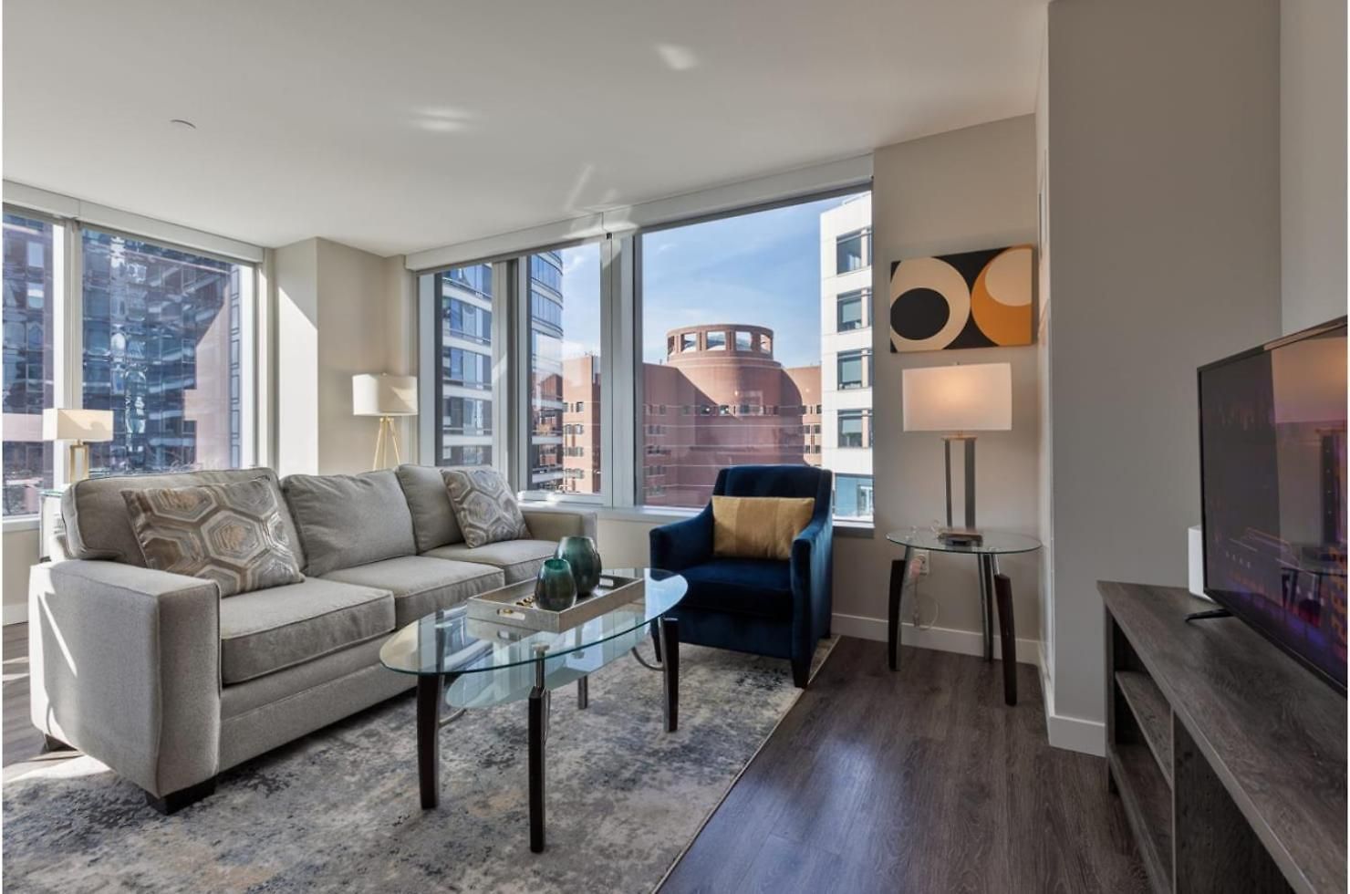 Luxury With Harbor Views Apartment