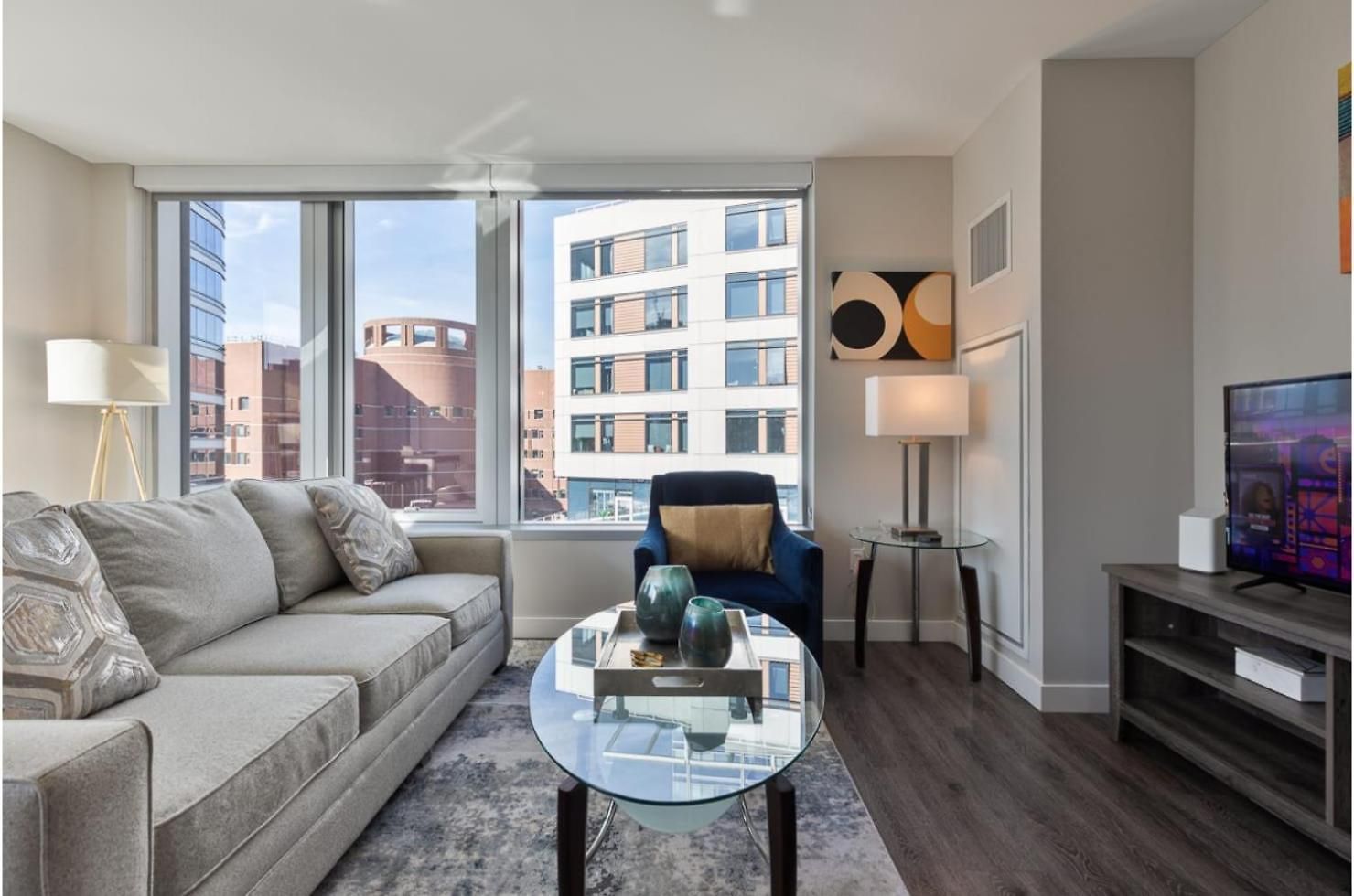Luxury With Harbor Views *
