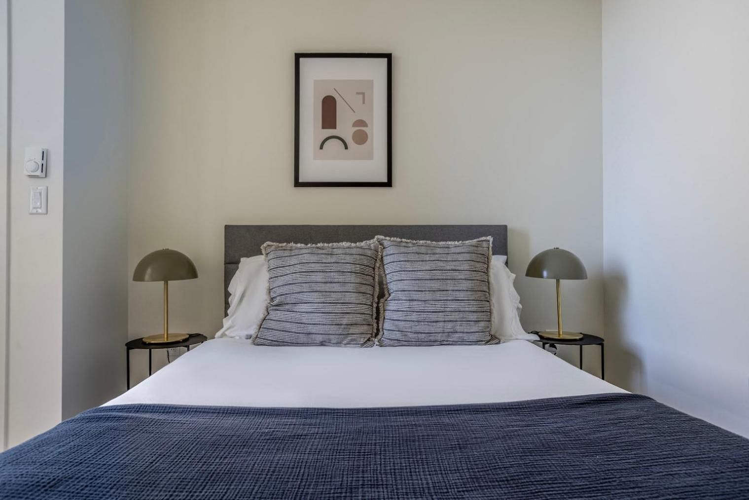Back Bay 1br W Gym Wd Nr Shopping Bos-925 Apartment