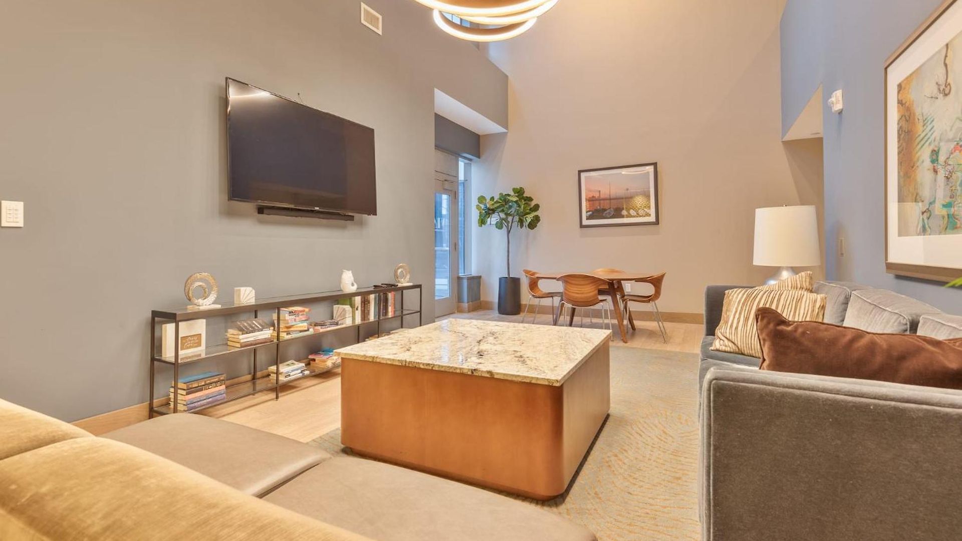 Apartment Private Seaport With Gym