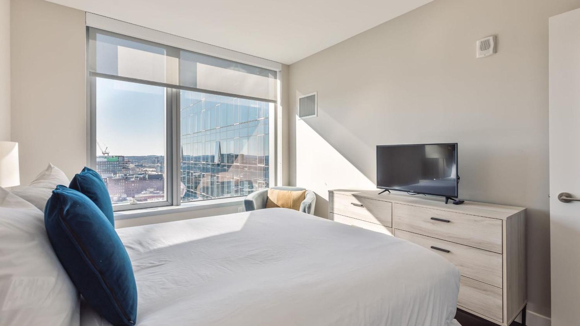 Apartment Bright & Modern Downtown Seaport