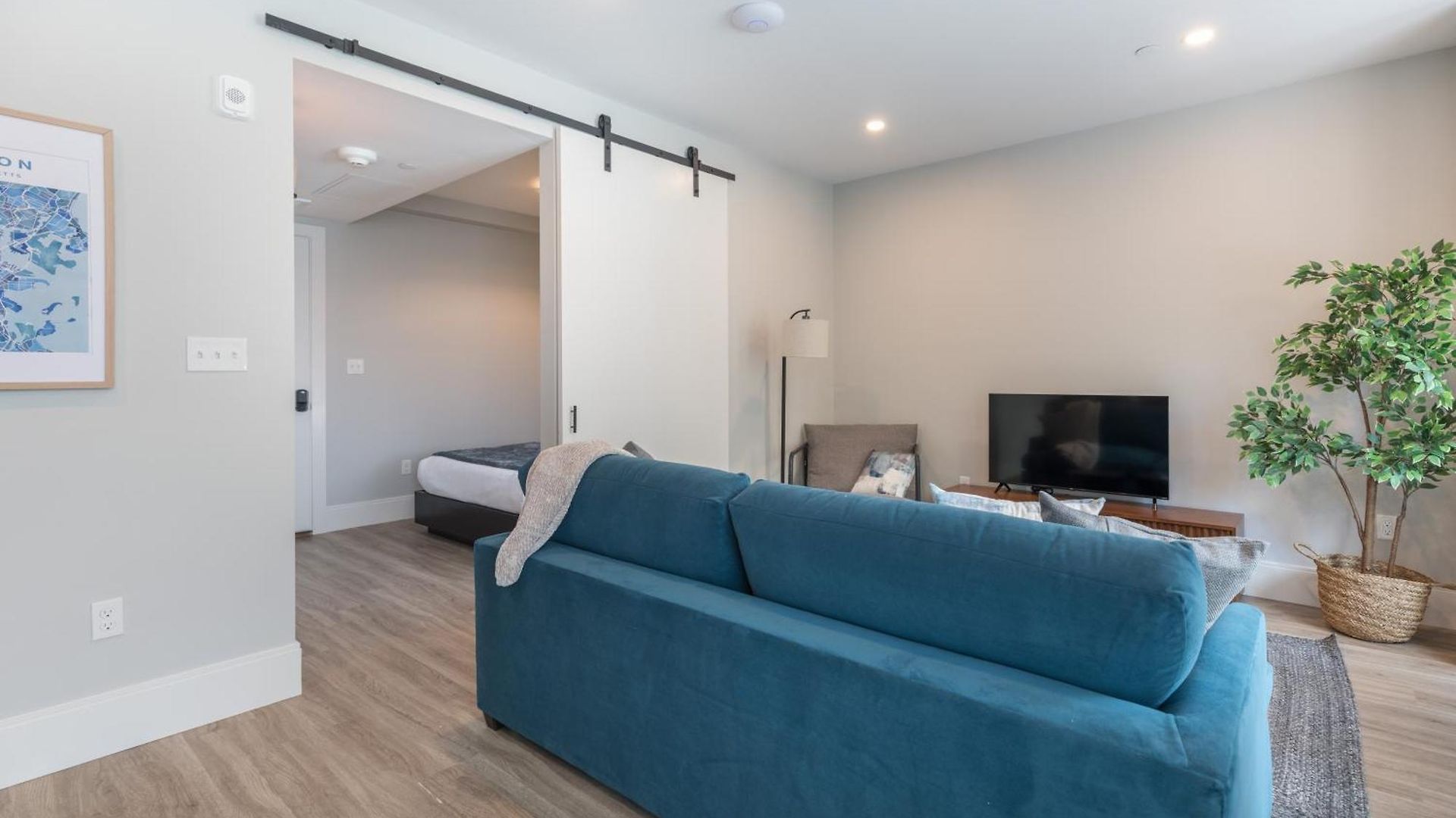 Symphony By Thatch Apartment